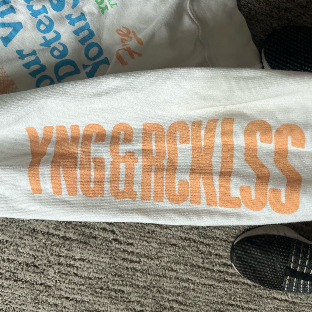 Young & Reckless White Graphic Hoodie - Picture 4 of 5